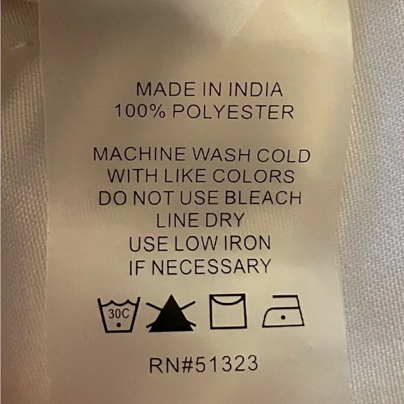 Vince Camuto V-Neck Floral Tank Blouse. Very feminine. Very pretty. Lined. - Picture 8 of 13